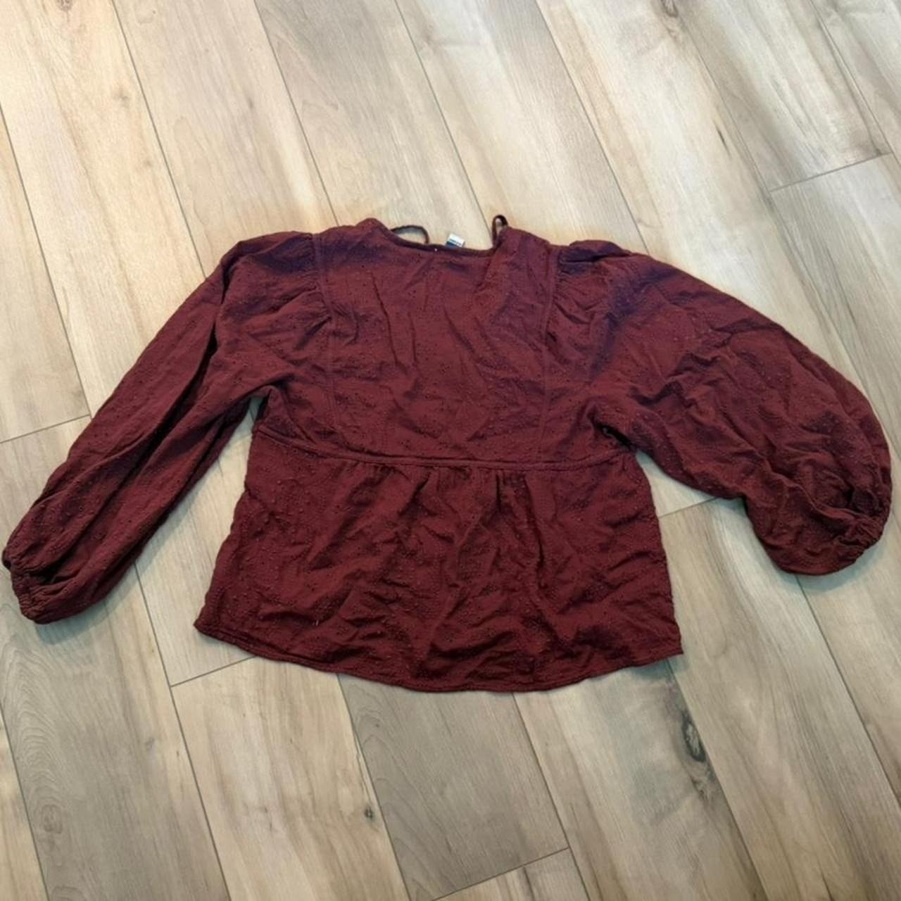 Burgundy eyelet blouse with faux button up front and balloon sleeves cottage M