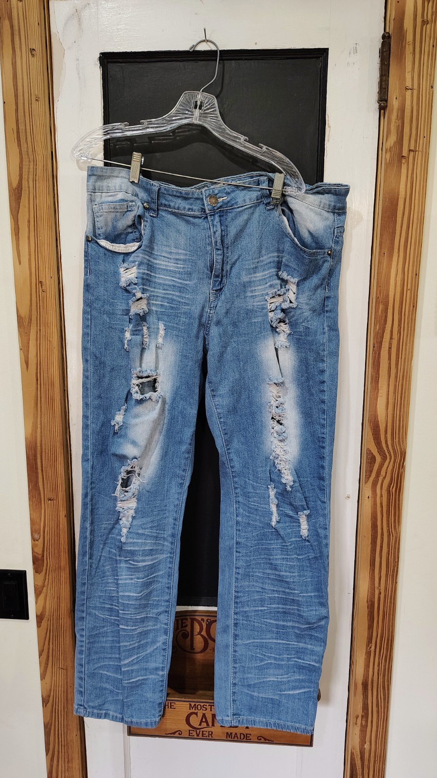 women’s VIP Jeans light blue denim distressed jeans size 21/22 plus