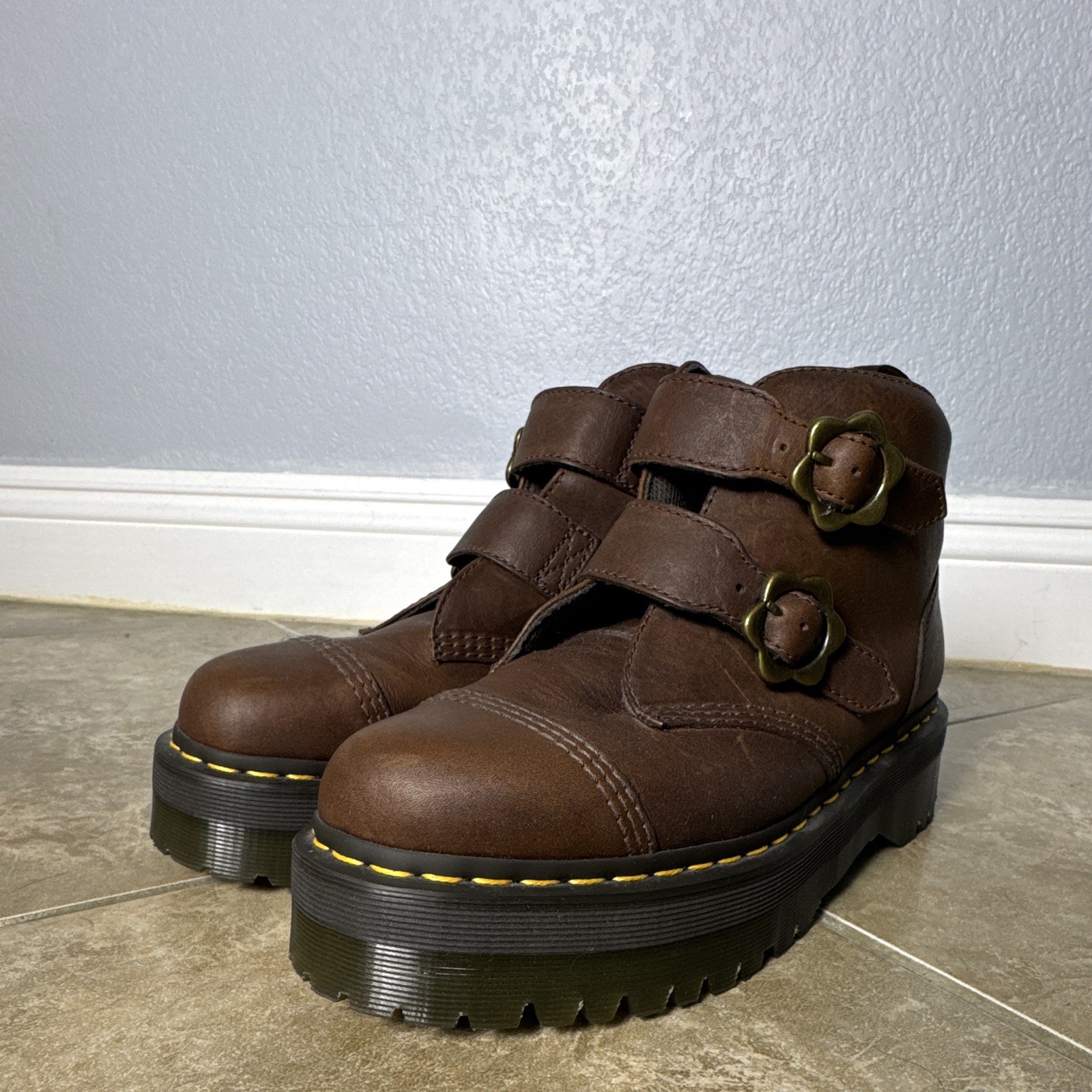 Dr. Martens Women’s Brown Leather Devon Flower