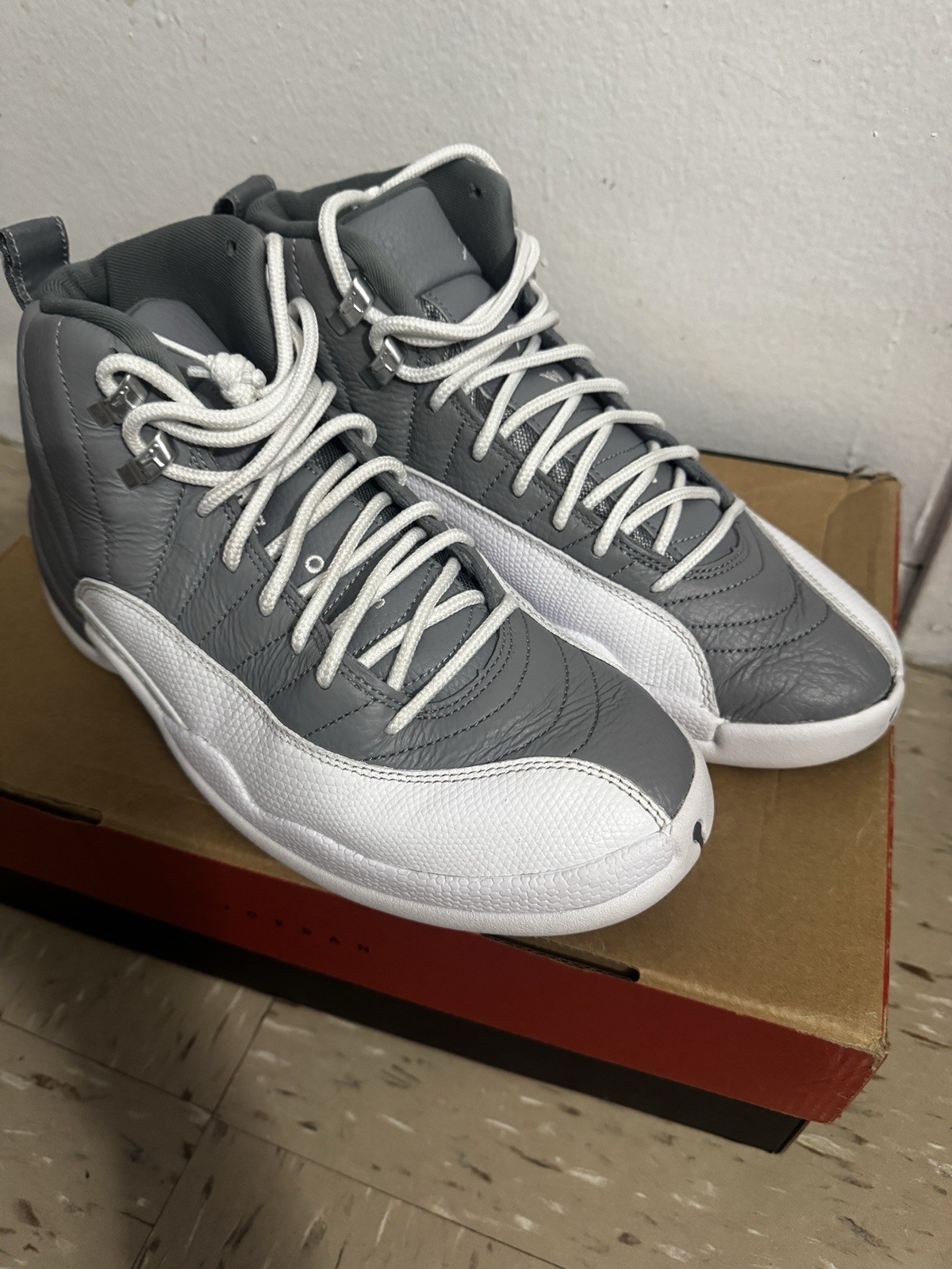 Jordan Air Jordan 12 Retro Stealth Gray/White Men’s High Top 2022 CT8013-015