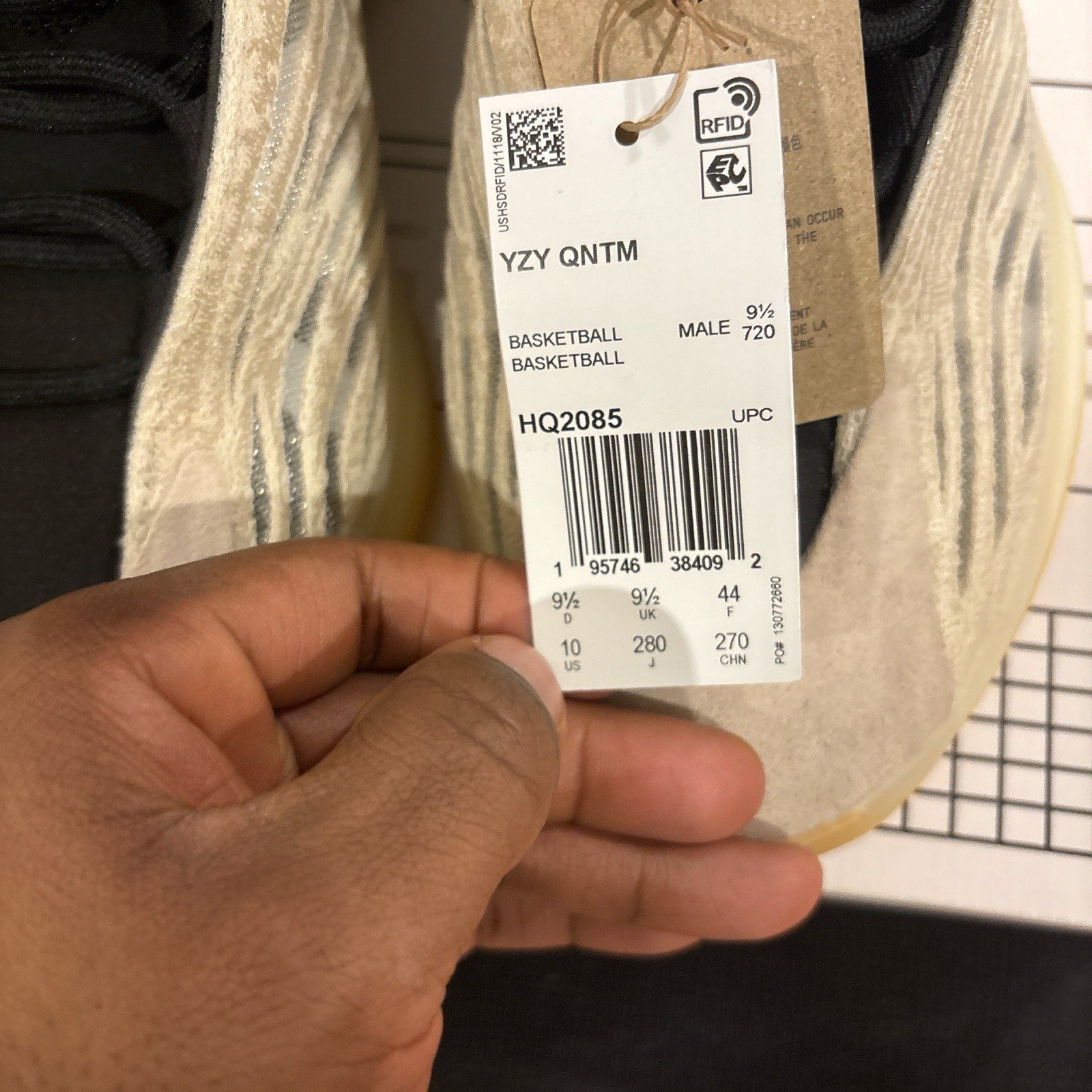 adidas Yeezy QNTM Mist Slate Size 10