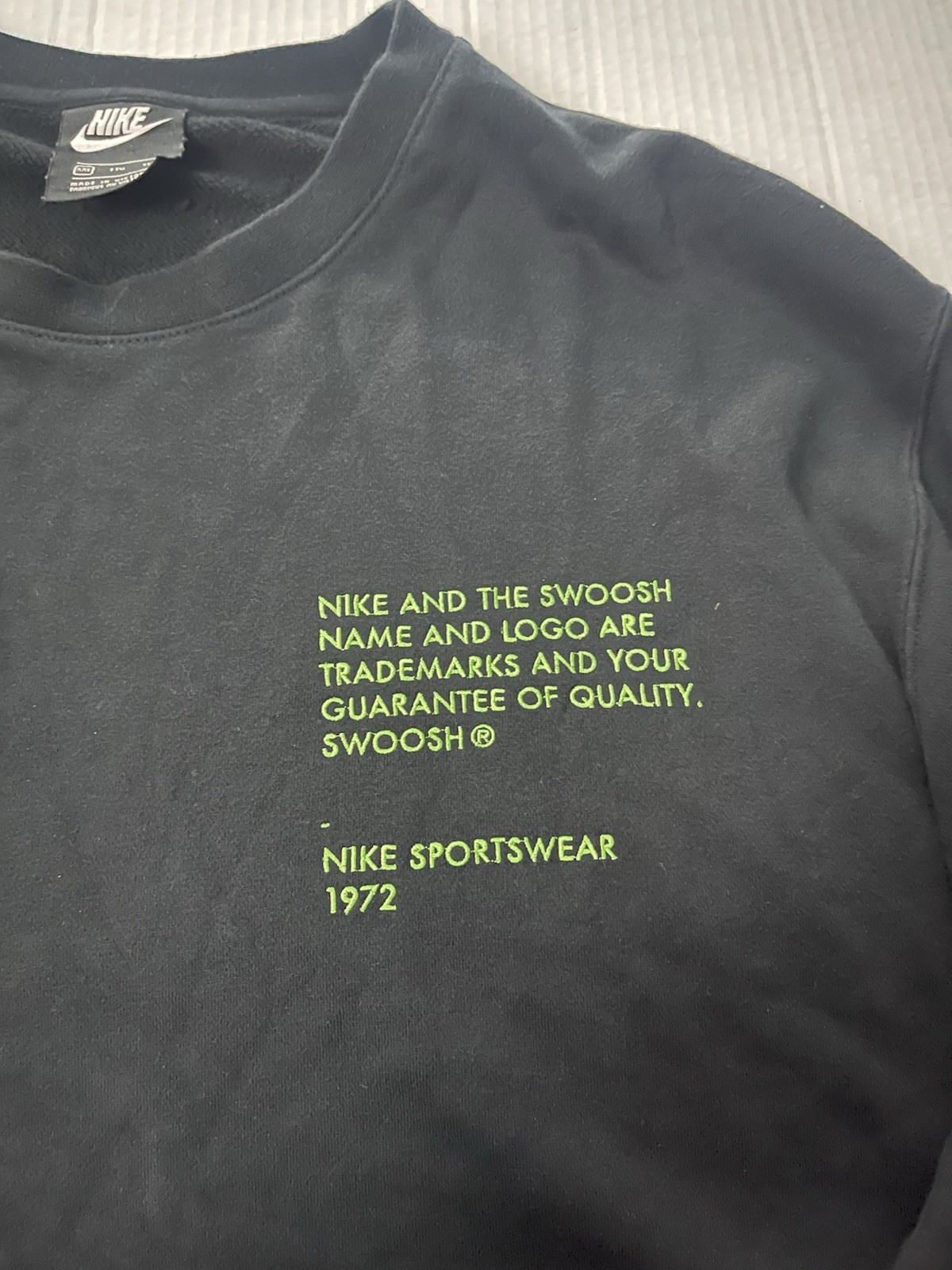 Nike Sportswear Men’s Crew Neck Pullover Sweatshirt Black 2XL Graphic Logo