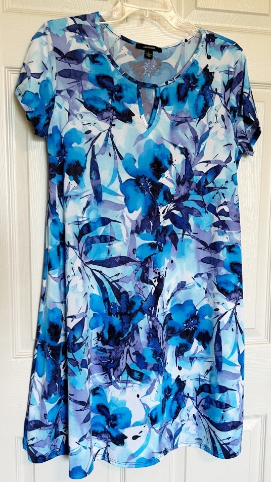 Espresso Blue Dress New with Tags Size L Great for any season.