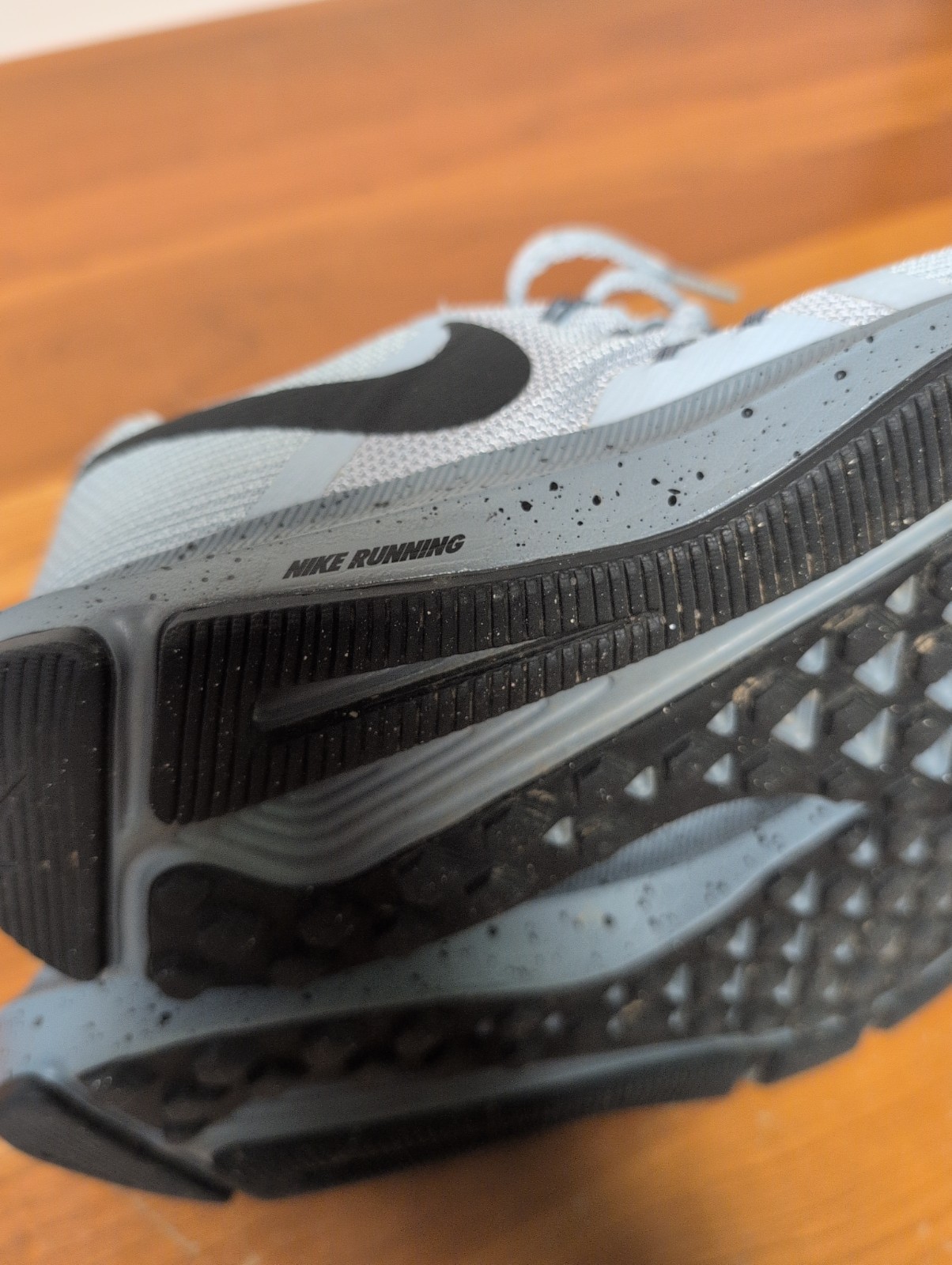 Nike Run Swift SE Athletic Running Shoes Wolf Grey/Black Men 8 Women 9.5