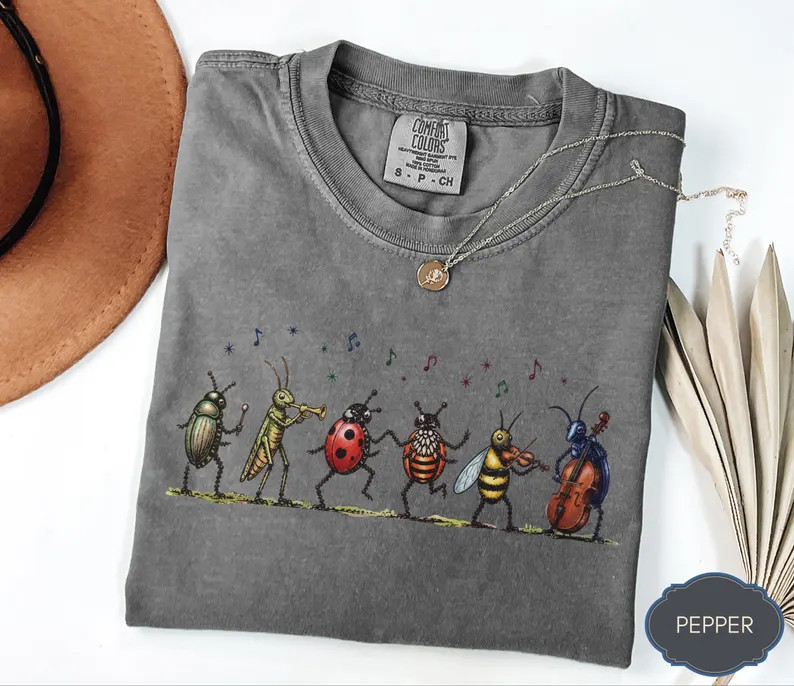 Vintage Insect Music Nature Retro Comfort Tee