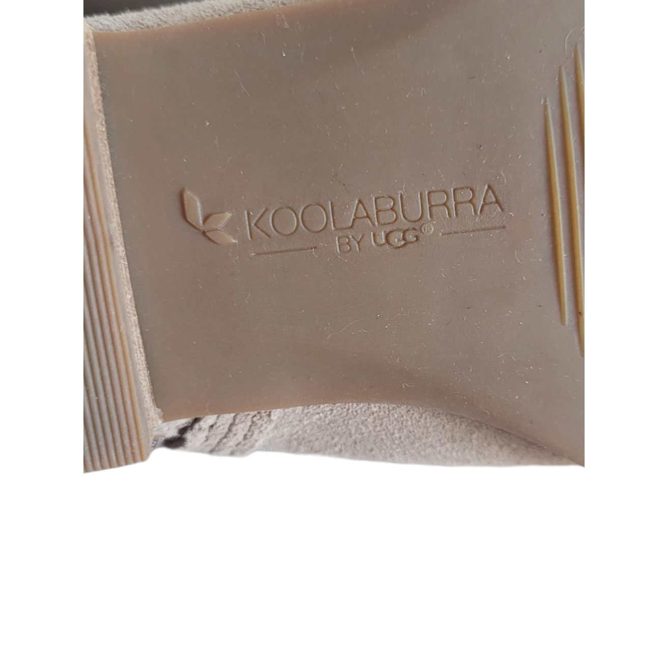 Koolaburra by UGGS Women’s Tan Side Zip Round Toe Ankle Booties Size 6