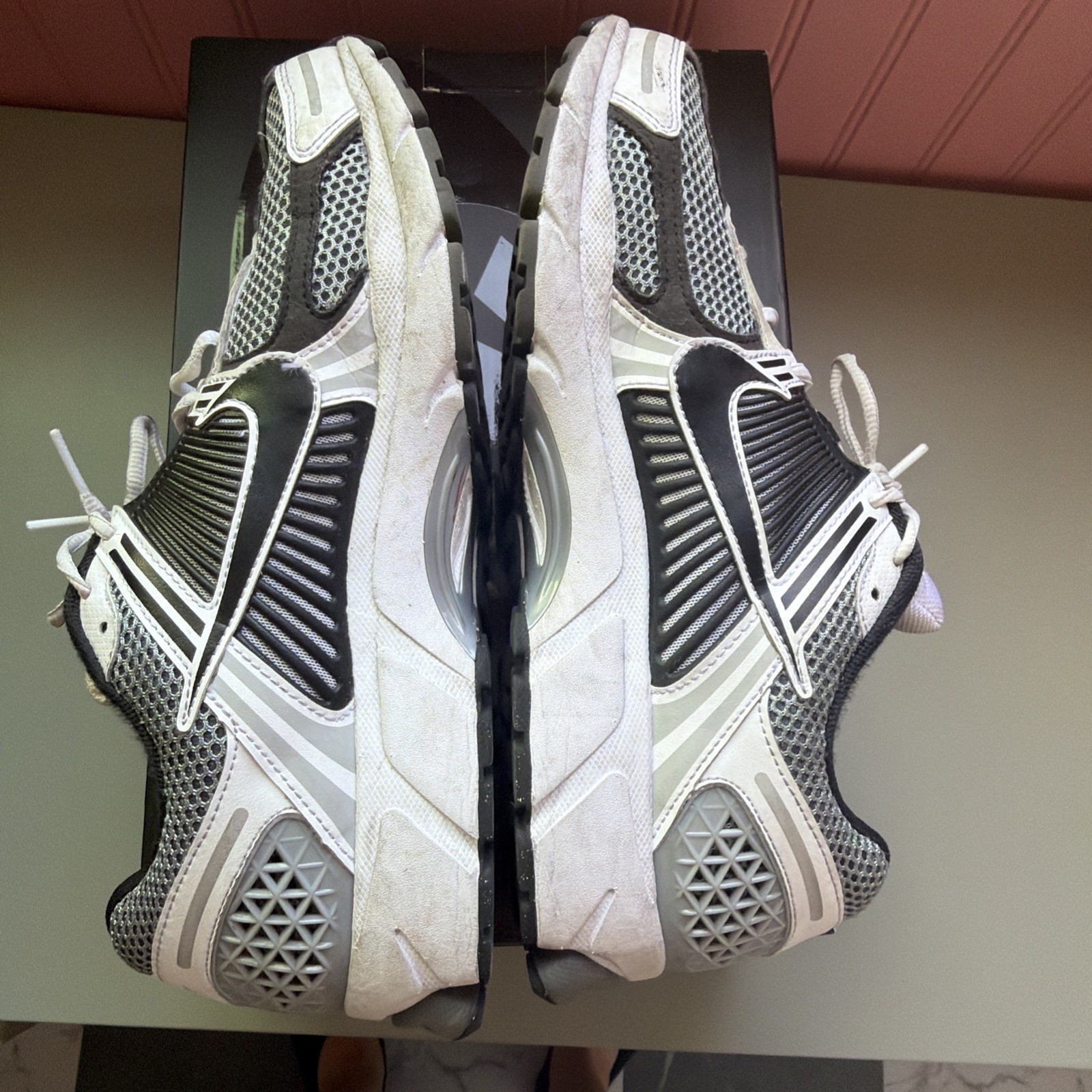 Nike Zoom Vomero 5 SE SP ‘Dark grey black white’ men’s size 11