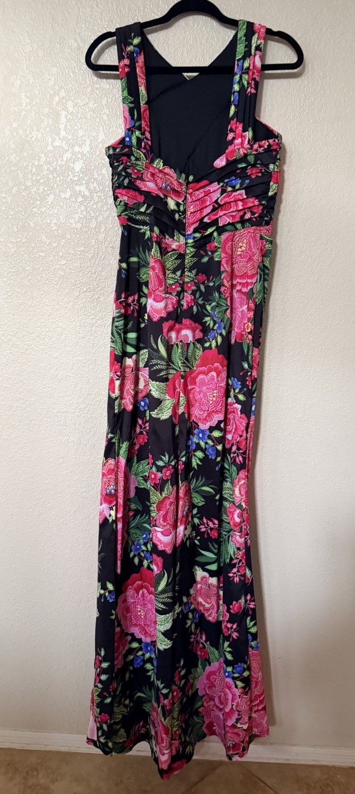 NWT Tadashi Shoji Twist Front Pleated Mermaid Gown in Black Fuchsia Floral Sz S