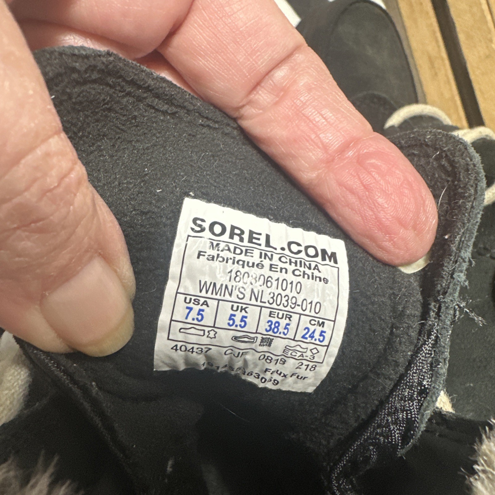 SOREL Explorer Black Suede Leather LaceUp Faux Fur Trim Logo Boots 7.5/38.5 VGUC