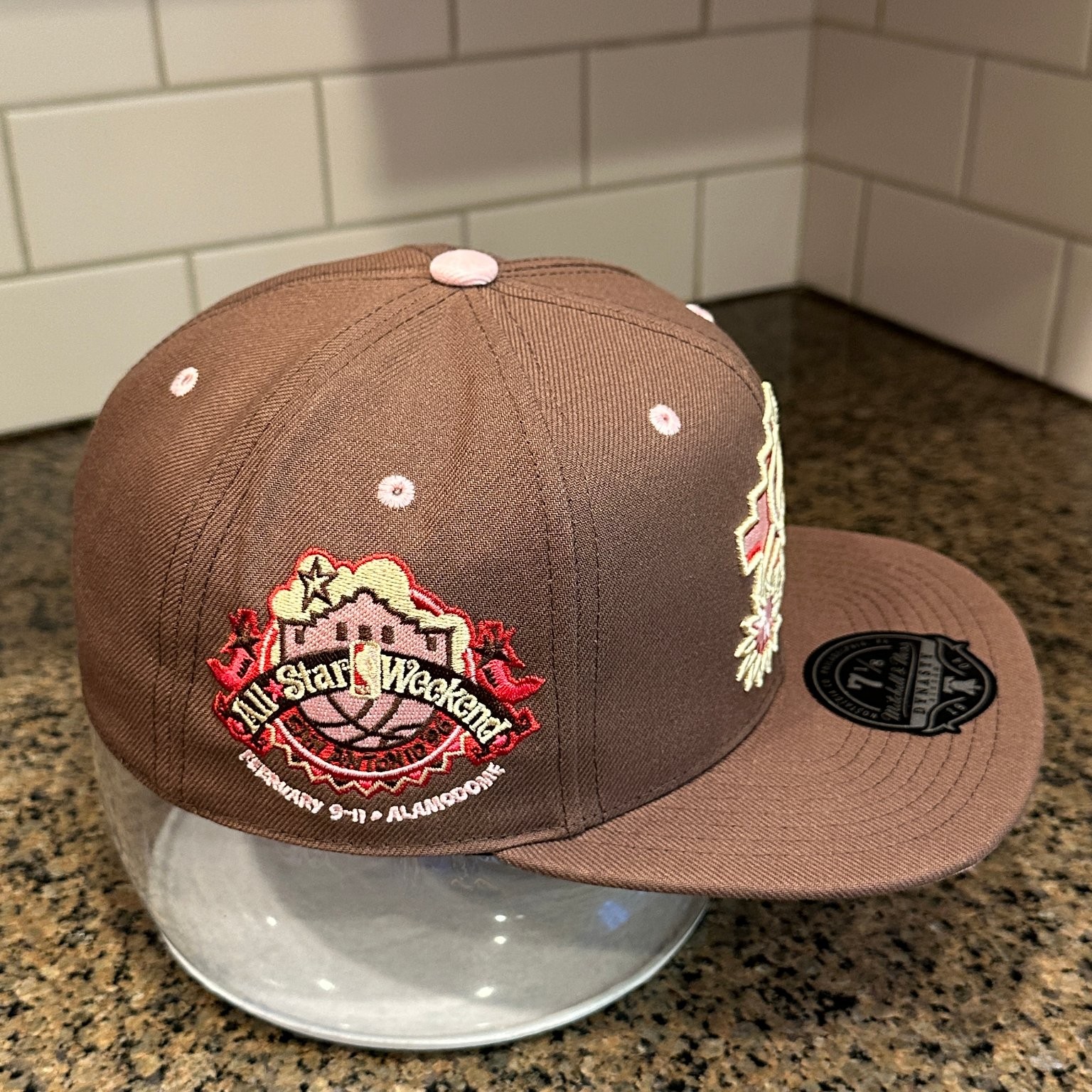 San Antonio Spurs Mitchell & Ness Fitted Hat 7 1/8 Brown Sugar Bacon NBA New