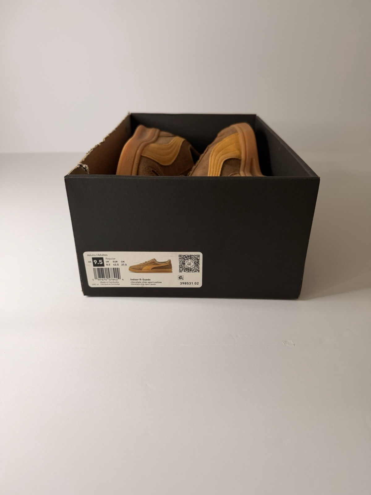 PUMA Indoor R Suede Men’s Low Top Lace-Up Sneaker Chocolate Chip/Sport Yellow