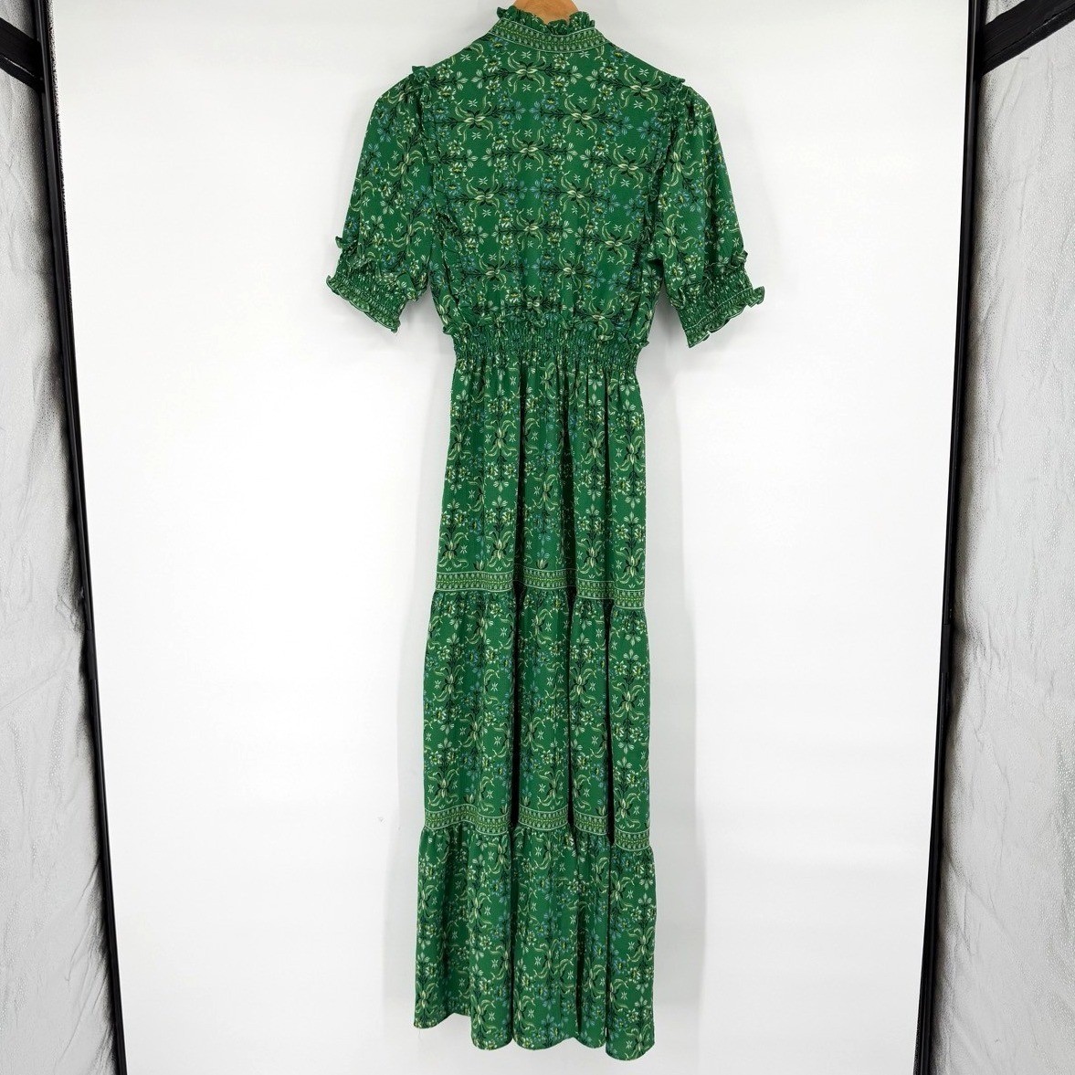 Max Studio Small Maxi Dress Green Floral Boho Tiered Smocked Ruffle Romantic