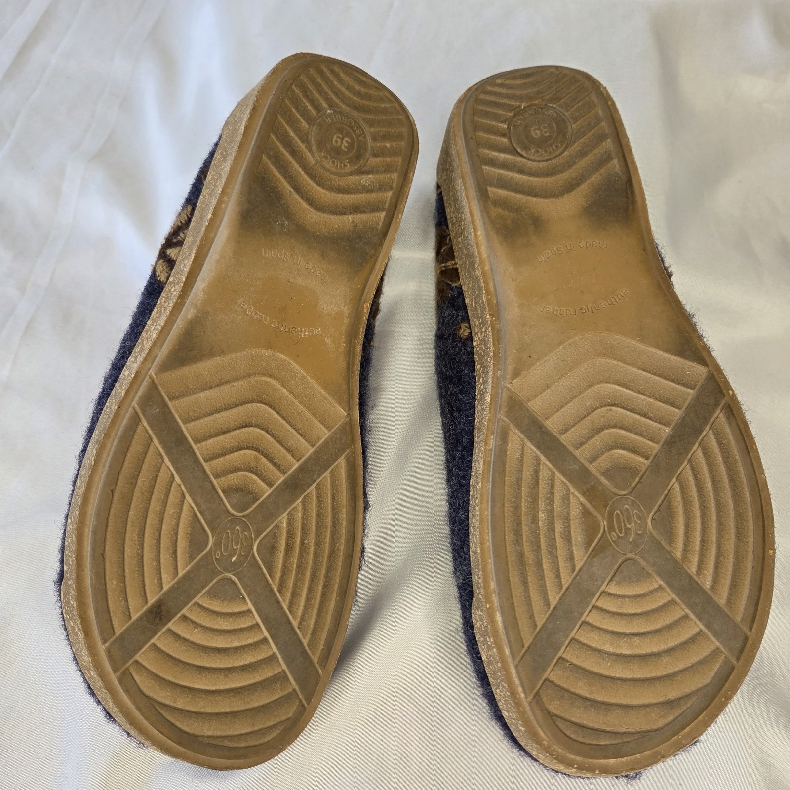 Taos Clogs Women’s 8/8.5 Woolflower Floral Wool Slip On Shoes Embroidered Eu 39
