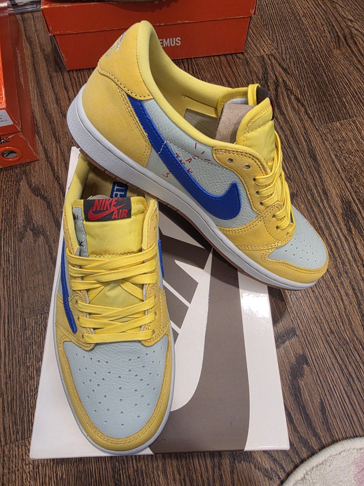 Travis Scott Women Air Jordan 1 Low SP Canary Size 9