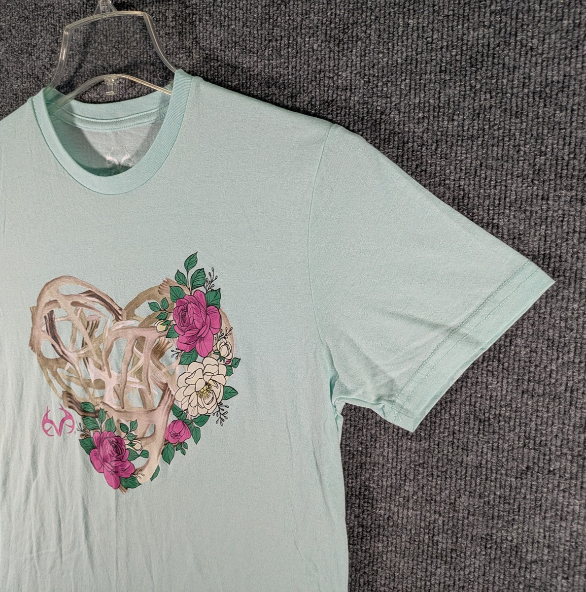 Real Tree T-Shirt Blue Graphic Print Floral Antlers Deer Hunting Womens Medium