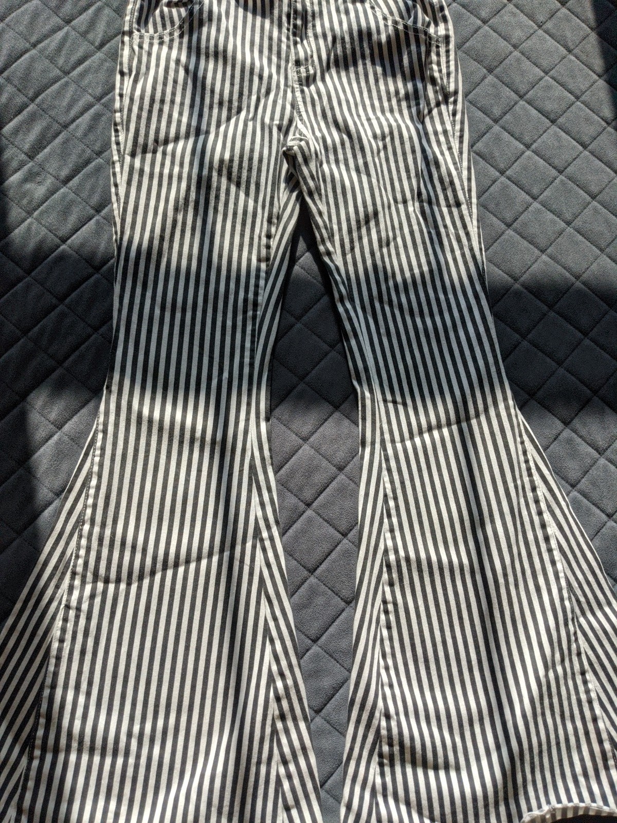Blank Paige Black & White Striped Bell Bottoms Women’s Wide Leg Pants Size M
