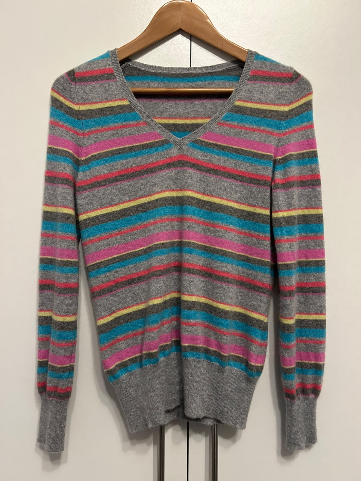 Women’s Marks & Spencer 100% Cashmere Striped Grey V Neck Jumper Size UK 12