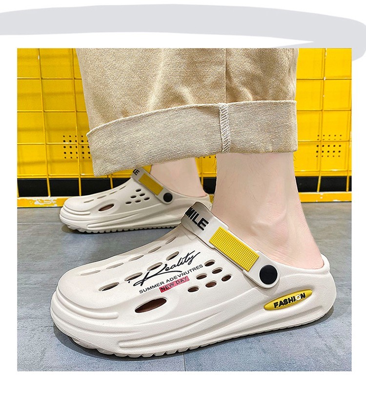 Men’s EVA Clogs Slip-On Sandals Non-Slip Lightweight Garden Shoes