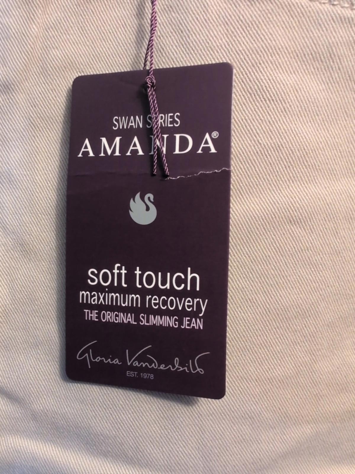 Gloria Vanderbilt Women’s Pants, Tan , New With Tags, Swan Series NWT size 14