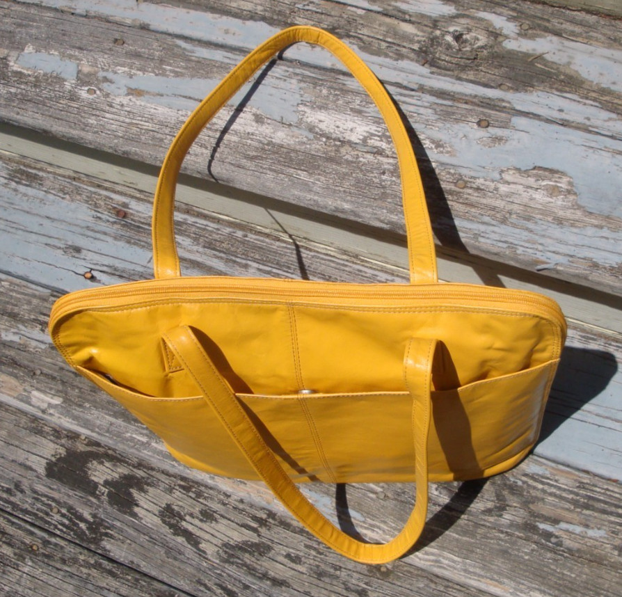 LATICO Leather Laptop Business School Tote Shoulderbag Lightweight Golden Yellow