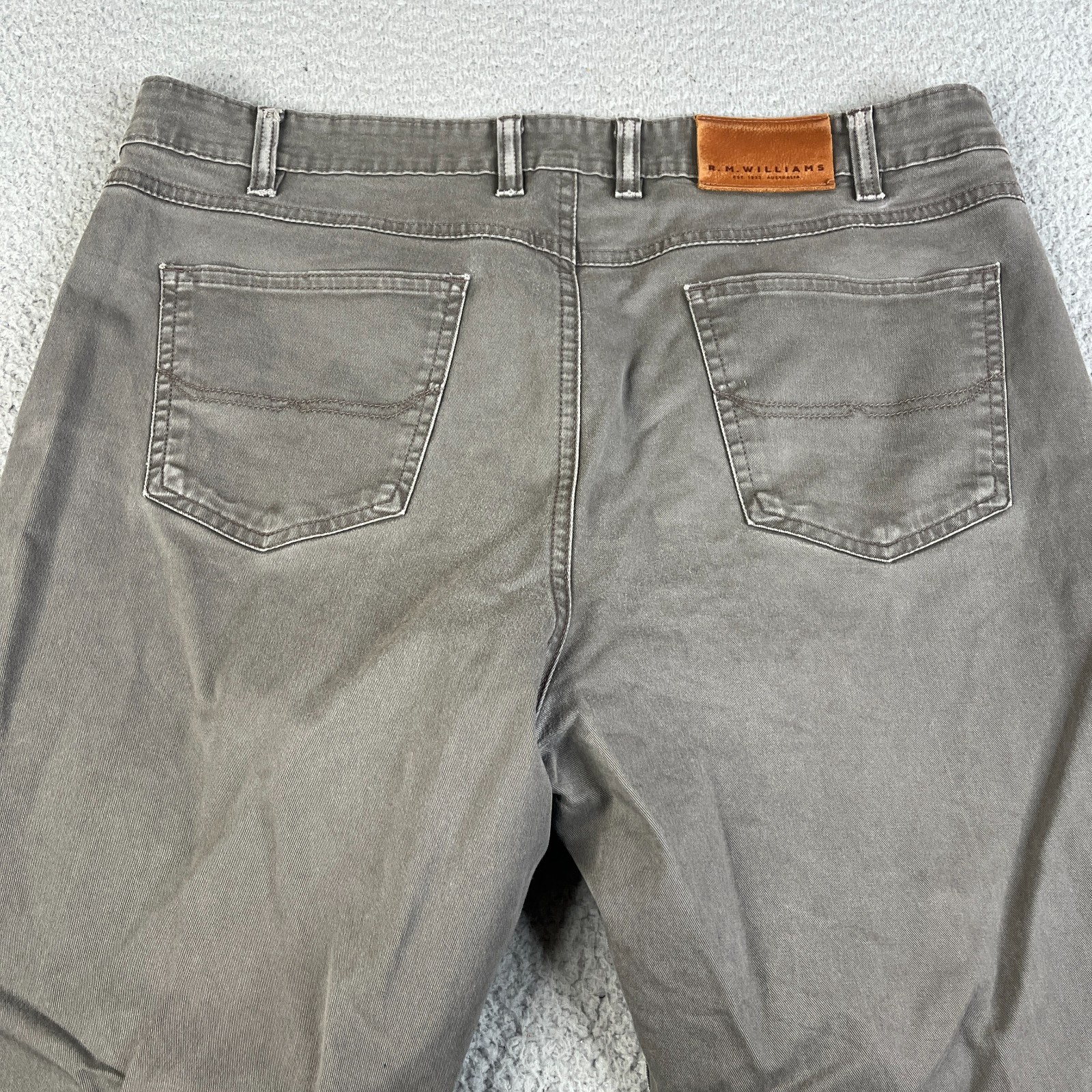 R.M Williams Jeans Men 38×32 Khaki Green Straight Leg Premium Denim Australia