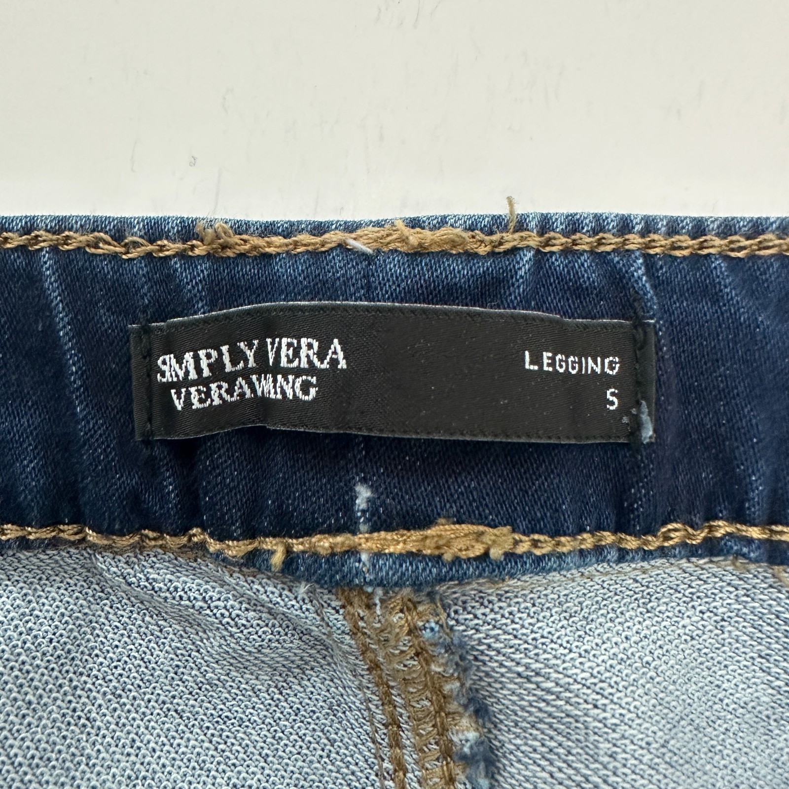 NEW Simply Vera Vera Wang Legging Pull On Women’s size S Small Dark Blue Jeans