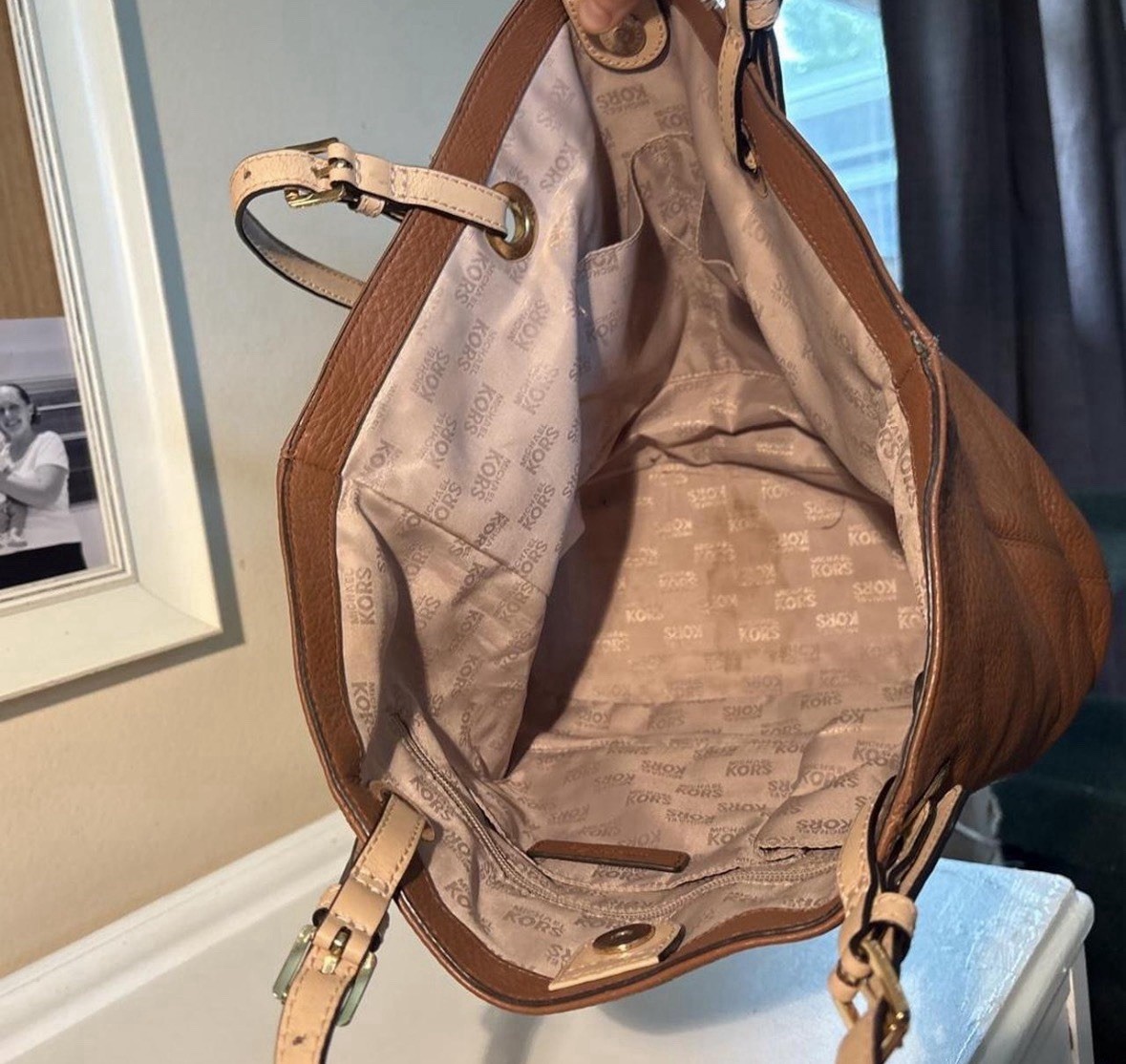 Michael Kors Large Brown Pebbled Tote Beige Straps Zip/Snap w/ matching wallet