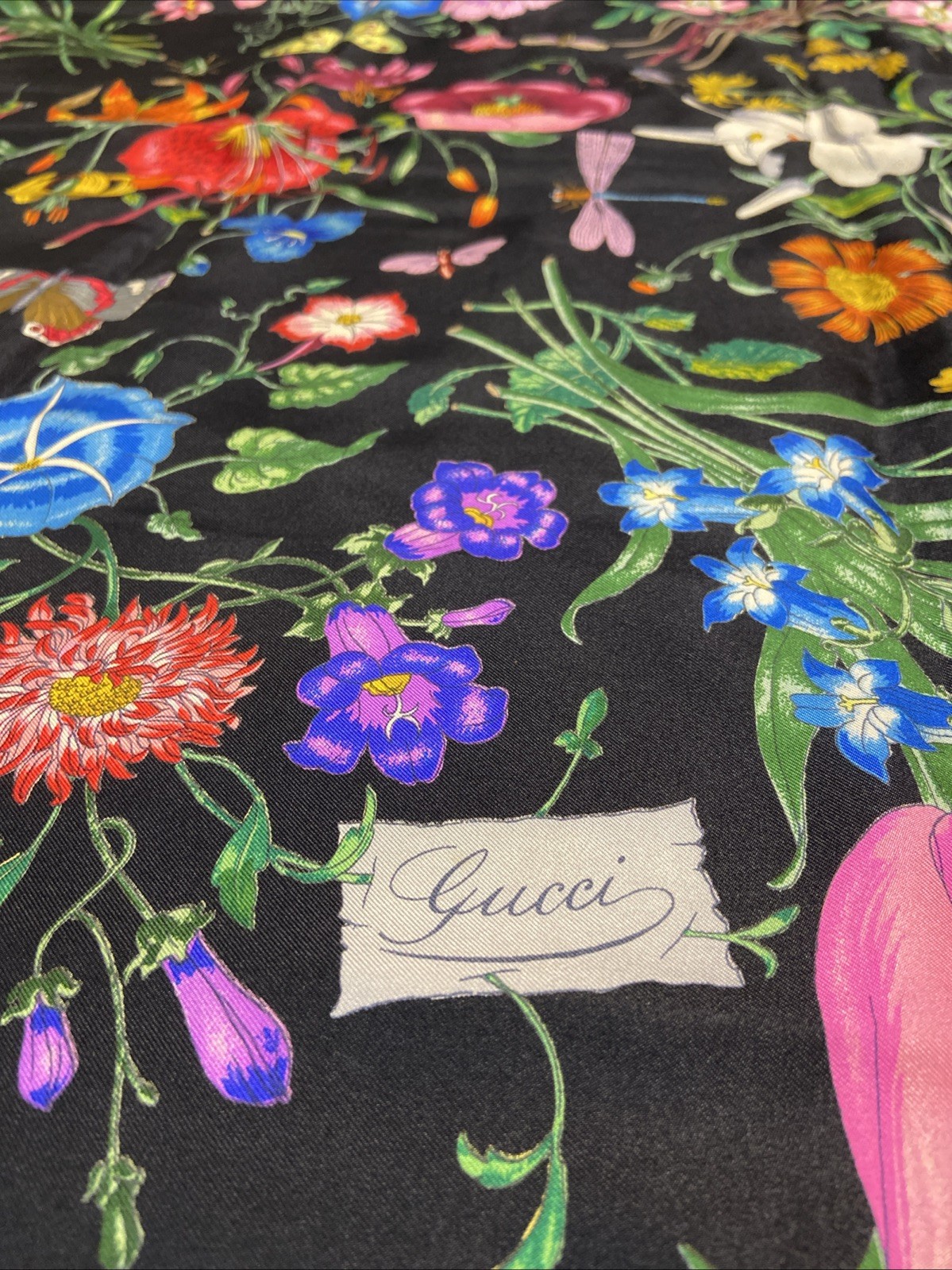 GUCCI Flora Silk Scarf 33in Flower Botanical Pattern Classic Luxury Italy