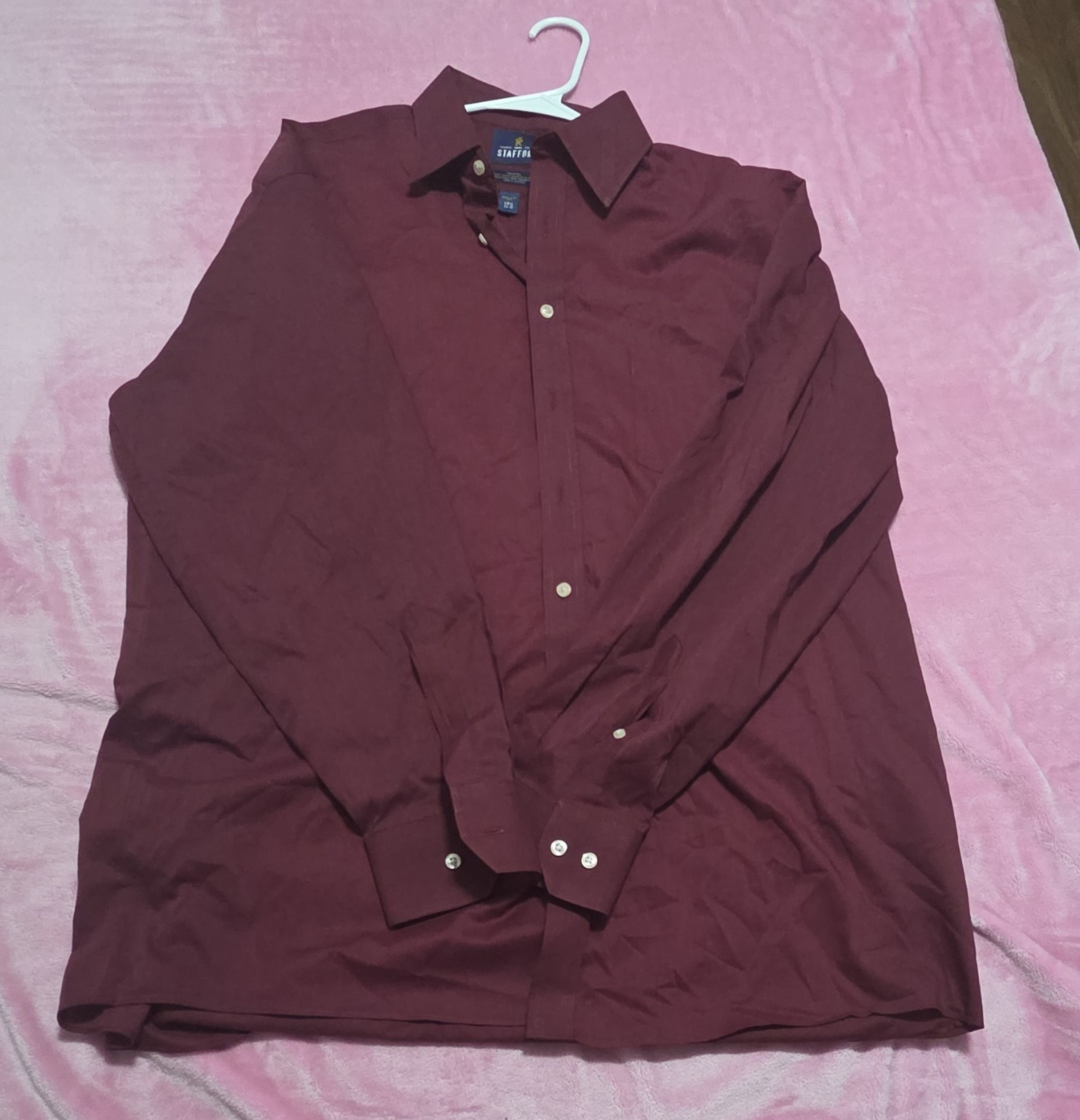 Stafford Easy Care Broadcloth Dress Shirt Burgundy Solid 17.5 34/35 Regular