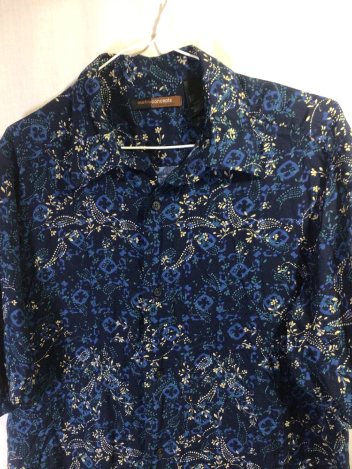 Metro Concepts Blue Paisley Large 100% Rayon Hawaiian Style Shirt B3