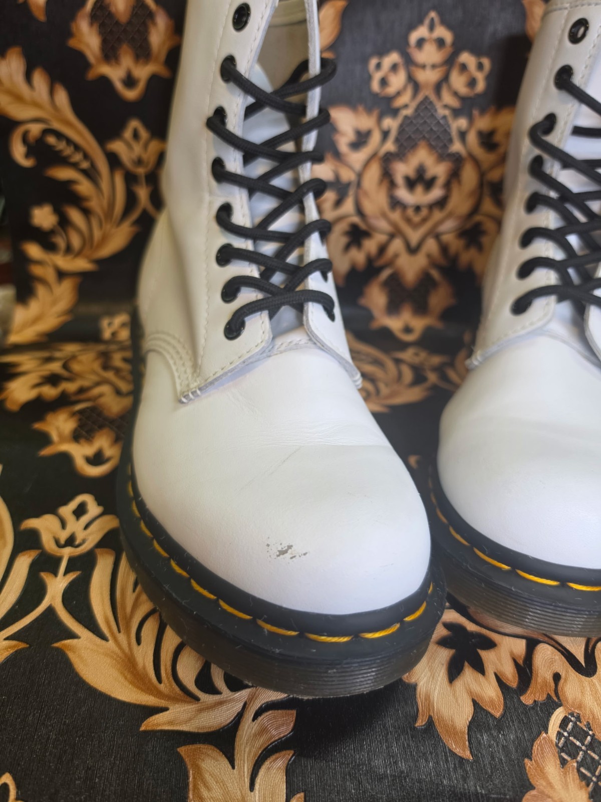 Dr. Martens 1460 White Smooth Leather 8 Eye Boots Size 7 Lace Up Combat