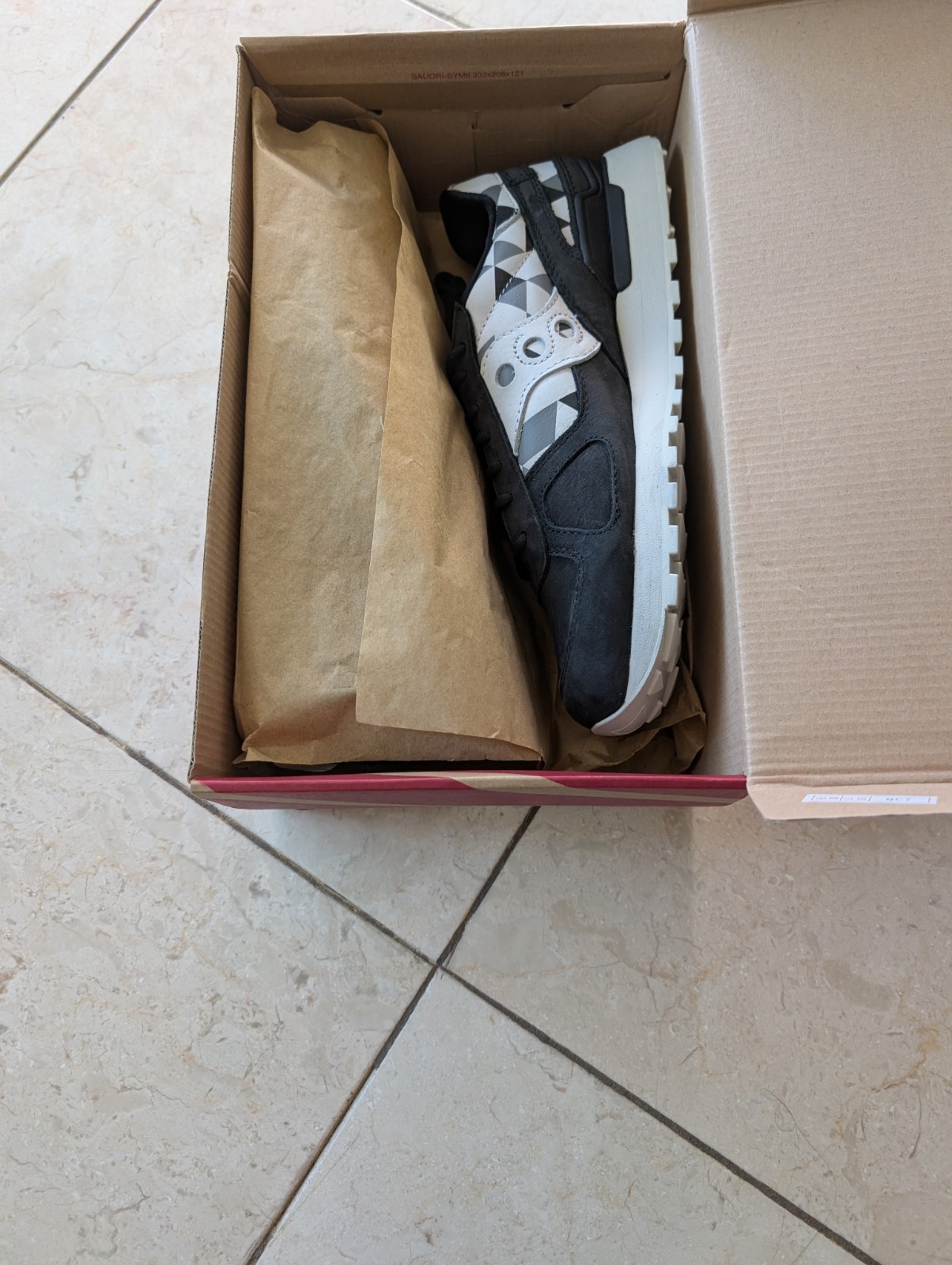 Saucony Shadow Original Black Grey White S70305-2 New in Box Pristine Condition