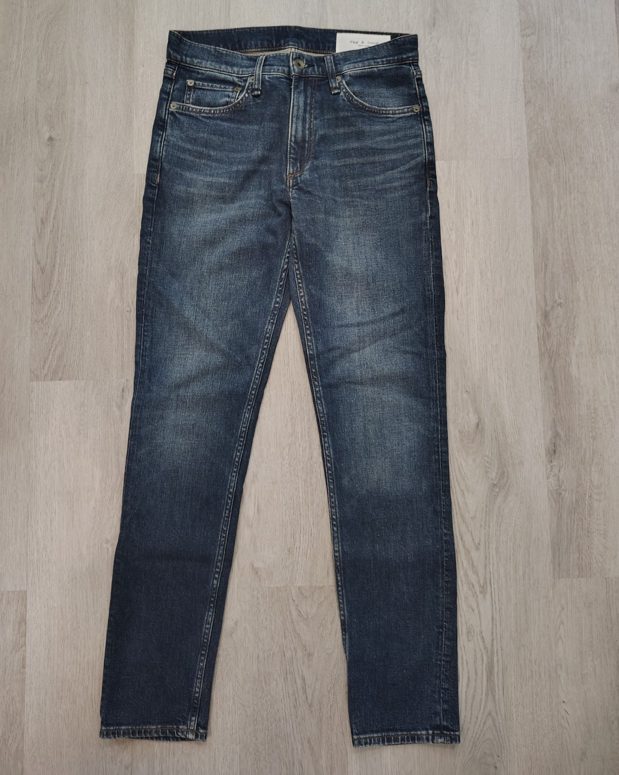 Rag & bone Mens Blue Dark Wash Denim Slim Fit. Size 29 x 32. Waist – 30 Inches