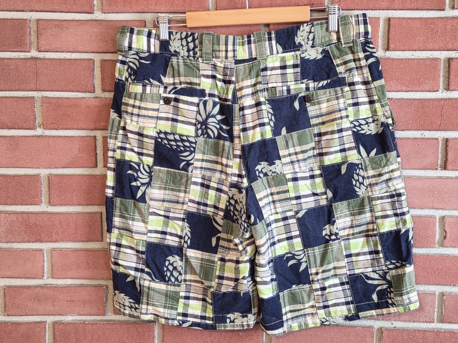 IZOD Madras Zipper Fly Cotton Mens Shorts Size 36 Green Blue Made in India EUC