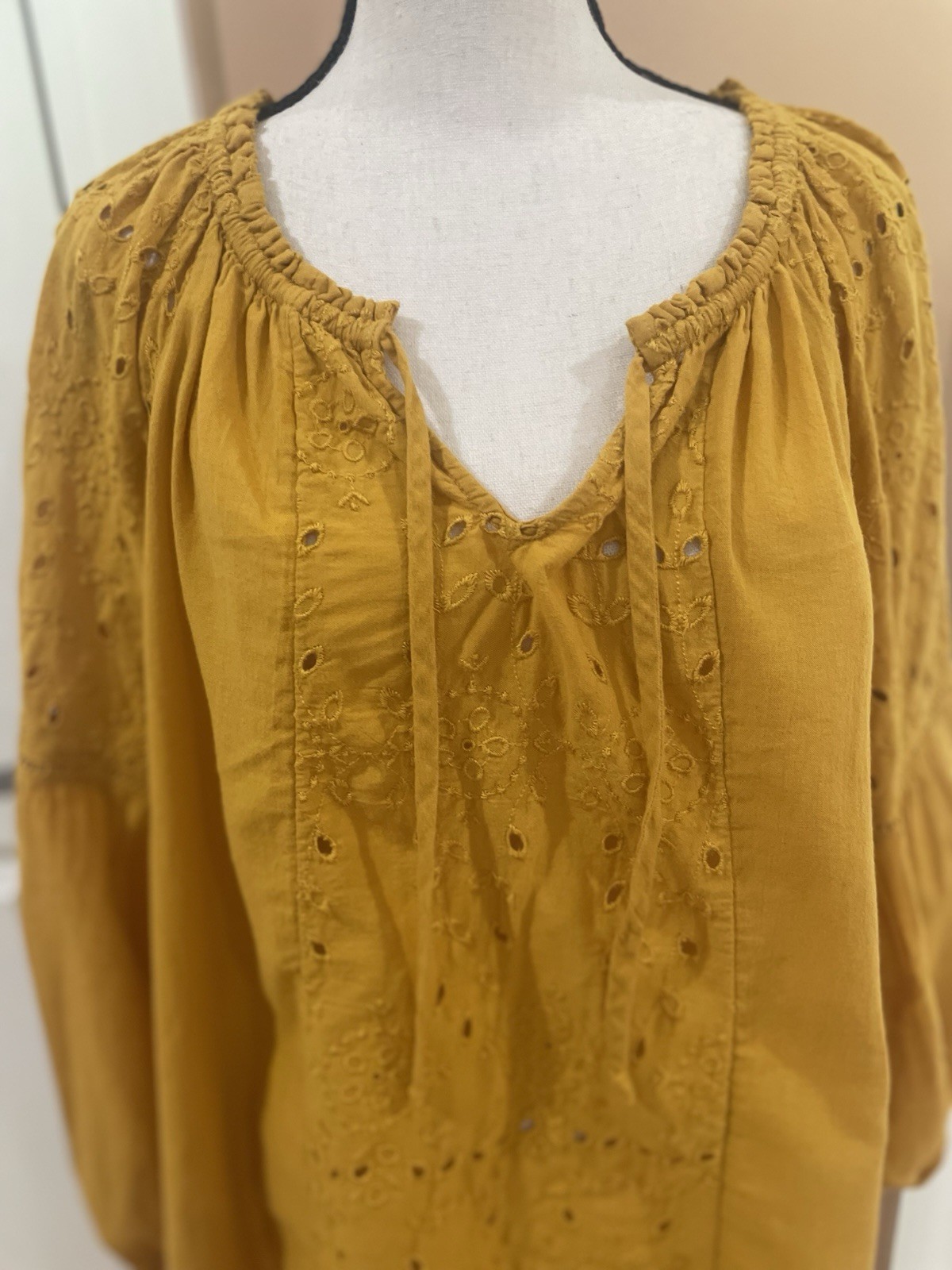 Old Navy Mustard Yellow Eyelet Peasant Tie Neck Balloon Sleeve Blouse – Large