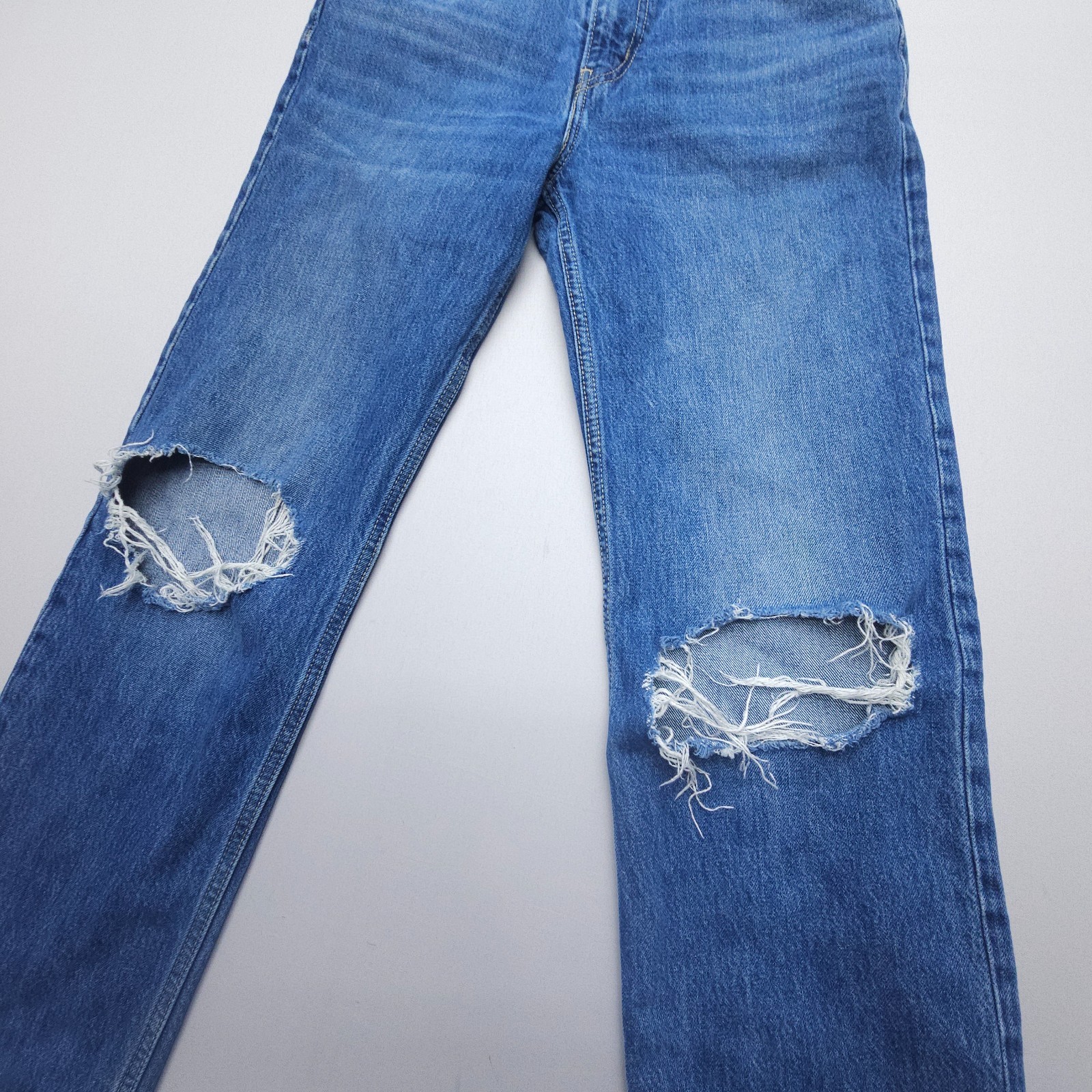 Levi’s Low Pro Straight Jeans Womens 26 Blue Rigid Cotton Denim Distressed