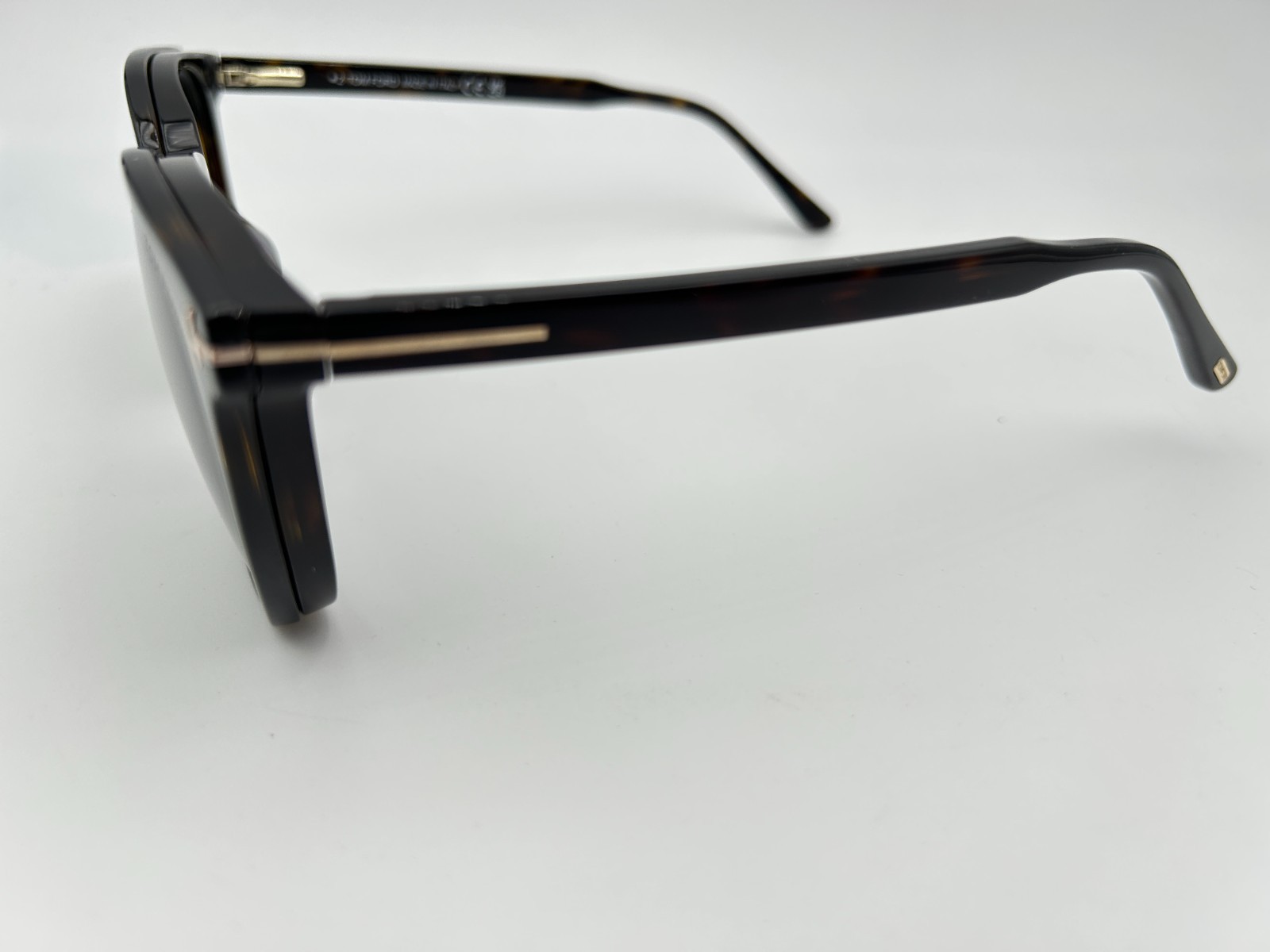 Tom Ford Sunglasses TF6052 D B 052 Tortoise Gray 55 Clip on Blue light