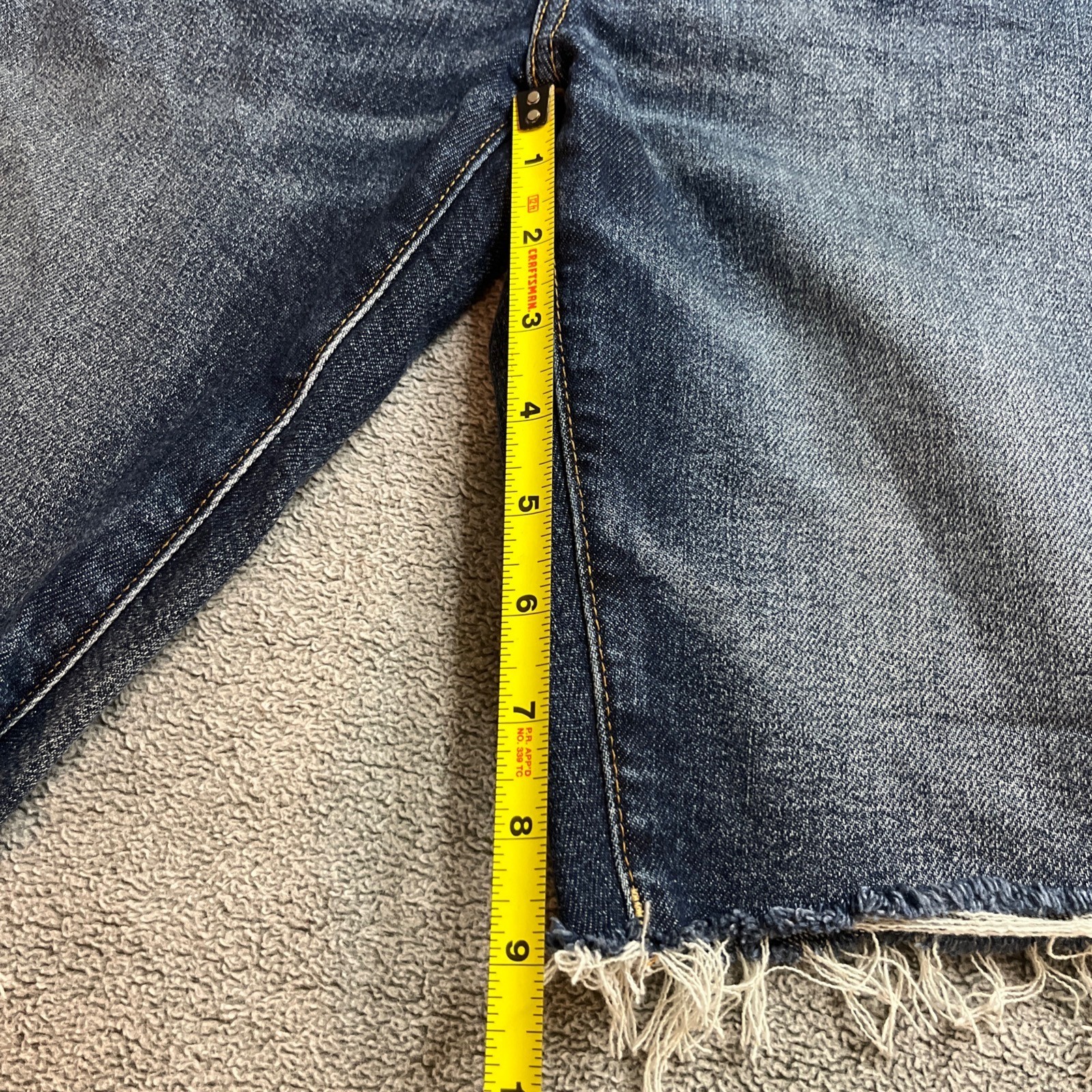 American Eagle Airflex+ Distressed Cut-off Denim Unisex Jhorts US 32 B181