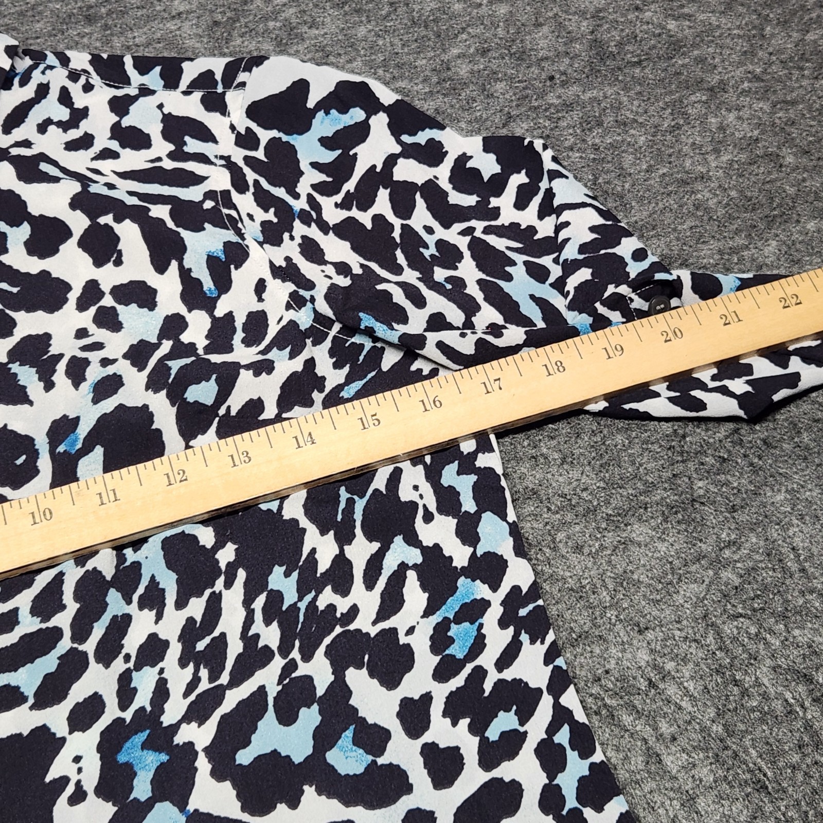 Talbots Petite Animal Print Hidden Buttons Roll Tab Sleeves Shirt Blouse PP NWT