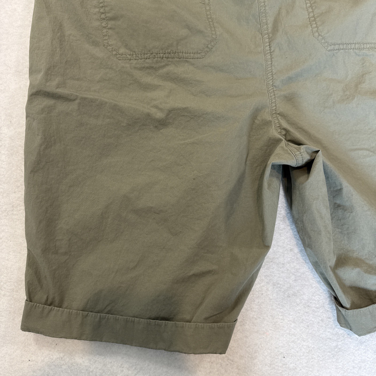 Chicos Womens Shorts 3.5 18 Olive Green Cargo Buttoned Hem Casual Utility