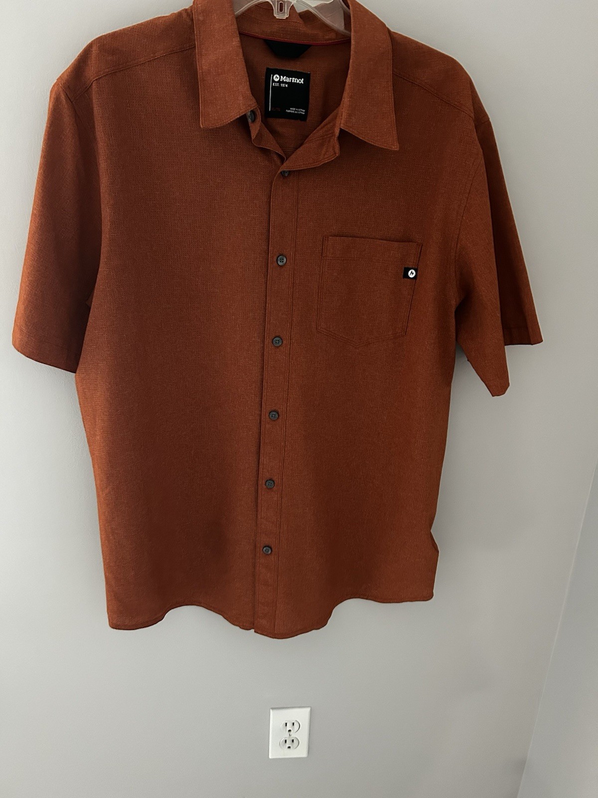 NEW Marmot Mens XL Rust Color Camp Button Up Nwot
