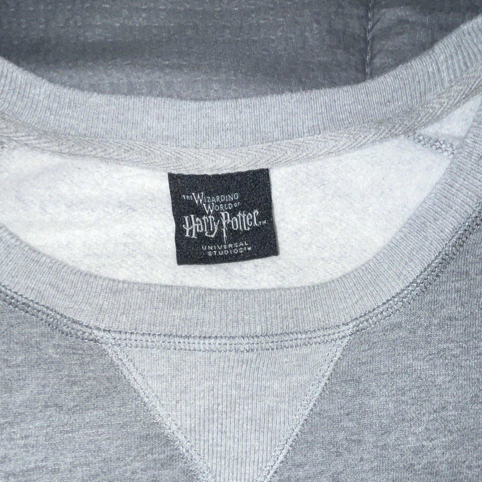Universal Studios Harry Potter Gryffindor Gray Crewneck Fleece Sweatshirt XL