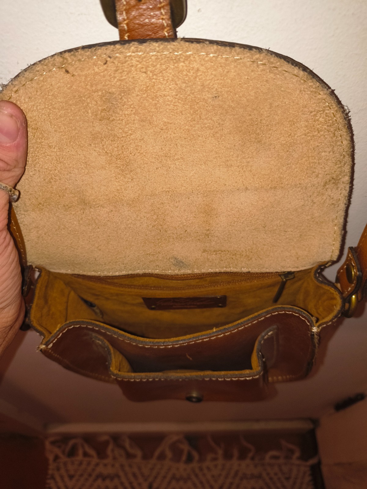 Authentic Patricia Nash Italian Leather Small Crossbody Saddle Bag – Tan Cognac
