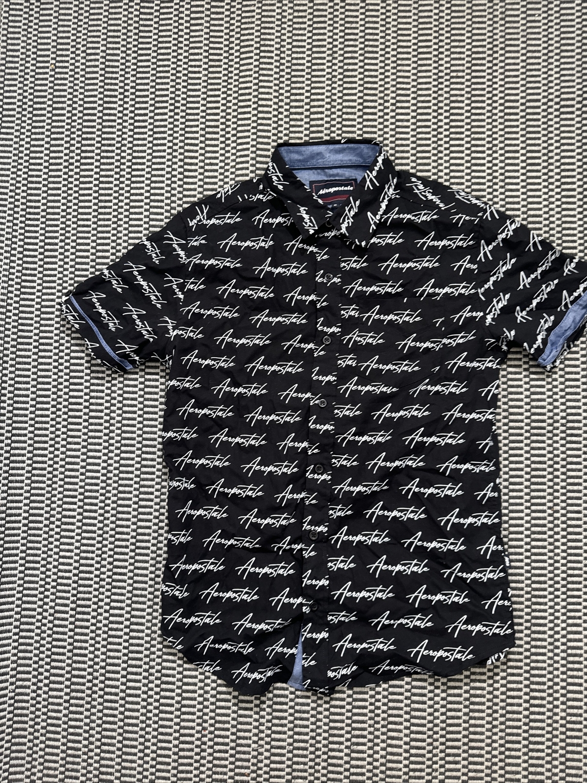 Aeropostal Mens Short Sleeve Dress Shirt Size small Black/White all cotton