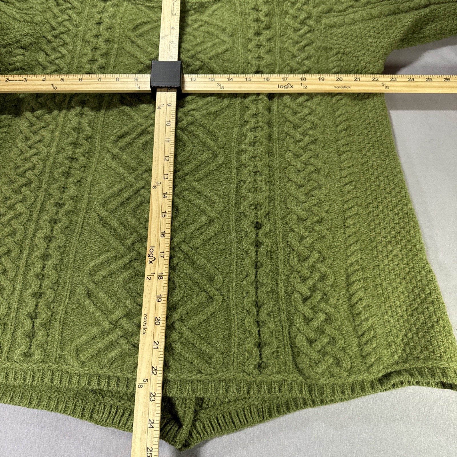 Aran Crafts Cable Knit Cardigan Womens M Green Merino Wool Ireland Cottagecore