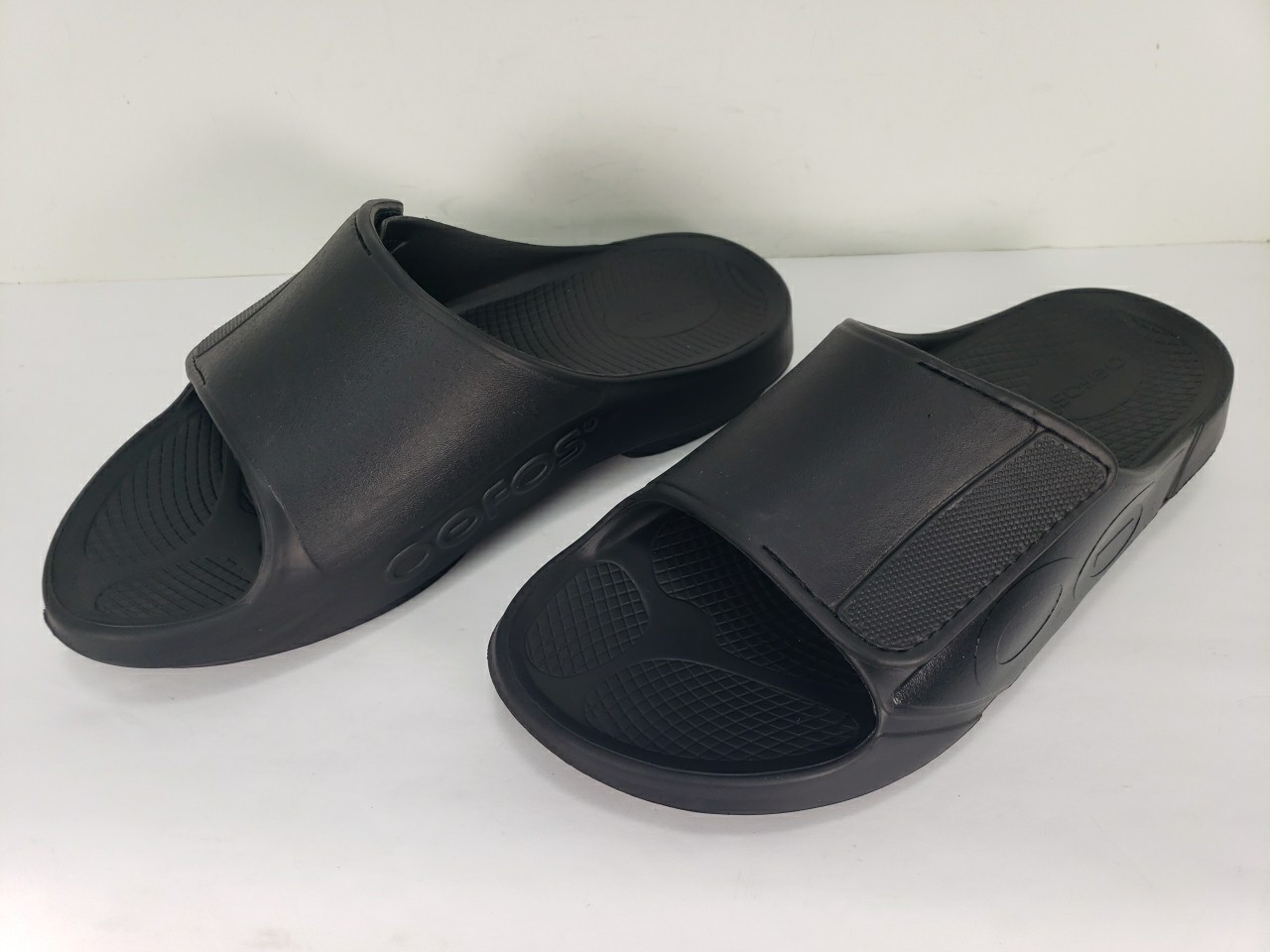 OOFOS OOAHH SPORT FLEX MATTE BLACK SLIDE SANDALS UNISEX WOMEN’S 12 MEN’S 10