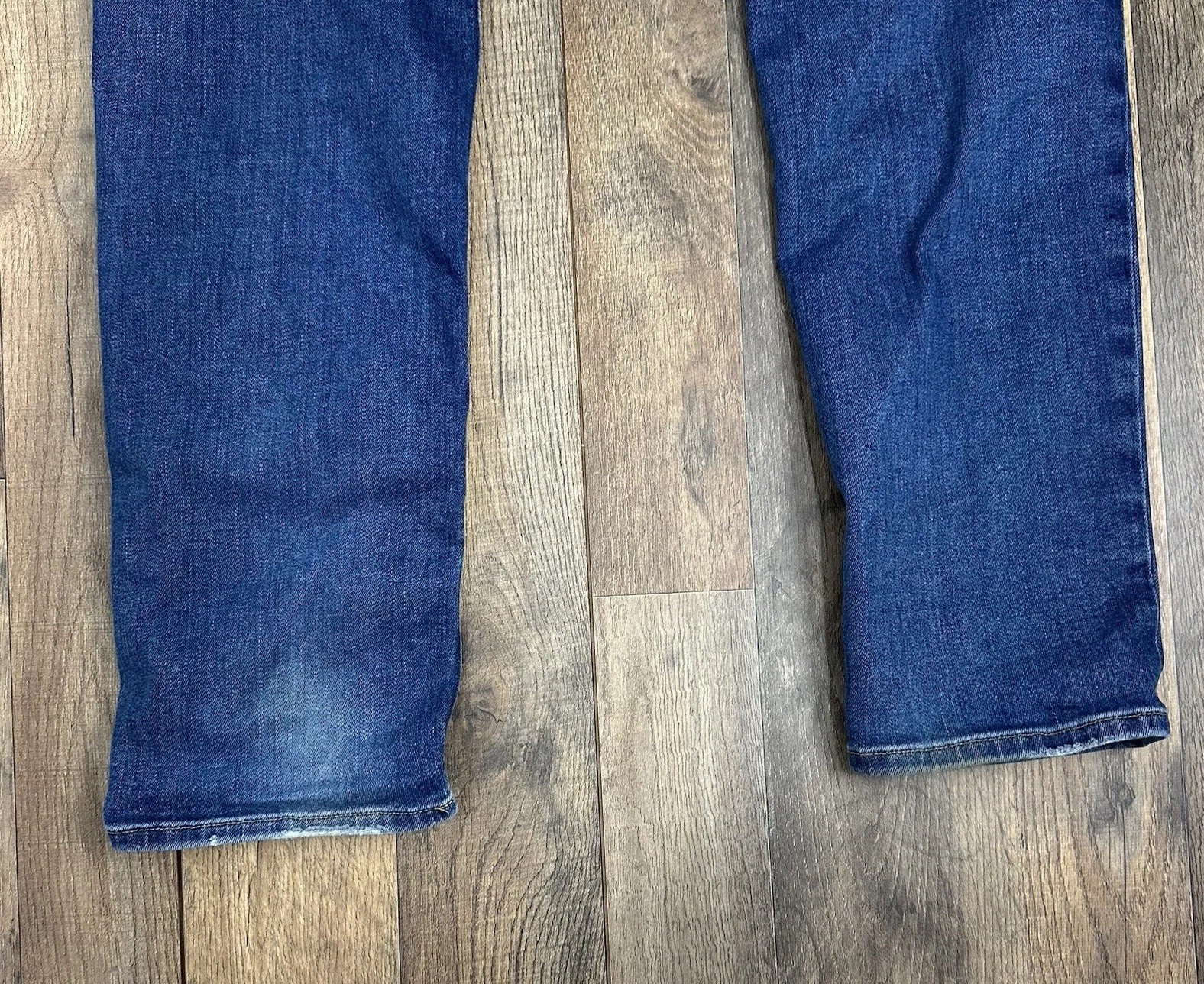 Hudson Women’s Flap Pocket Medium Wash Skinny Jeans Style WM422DDA Size 33