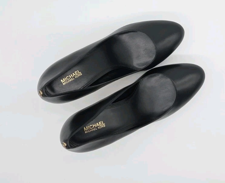 Michael Kors Women’s Chantal Black Platform Leather Pumps Size 9.5/10/11 NIB