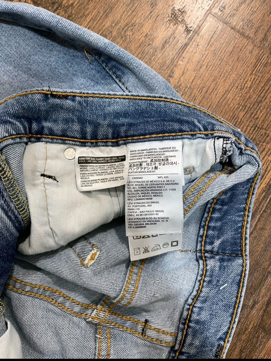 Levi’s 513 Slim Straight Jeans 28×30 Light Wash Men’s Denim
