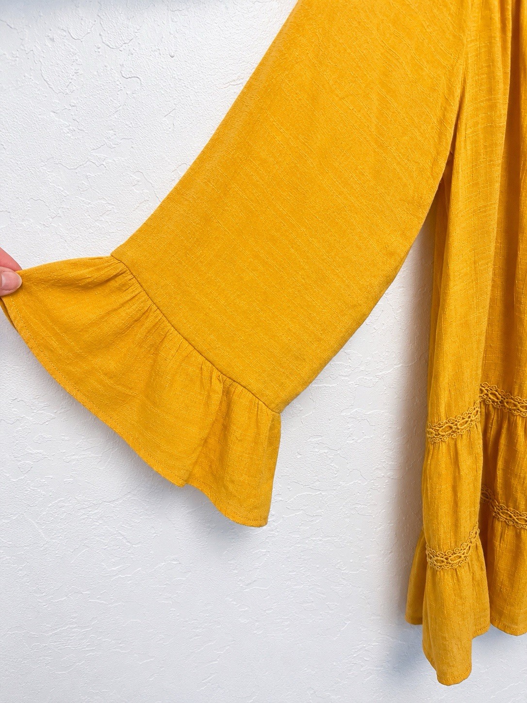 Spense Women’s L Yellow Solid Peasant Blouse Scoop Neck 3/4 Bell Sleeve Tie